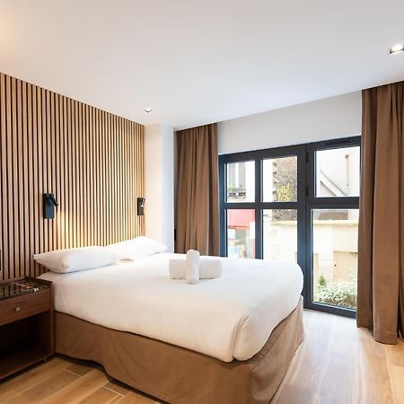 Les Suites Hcr Paris Exterior photo