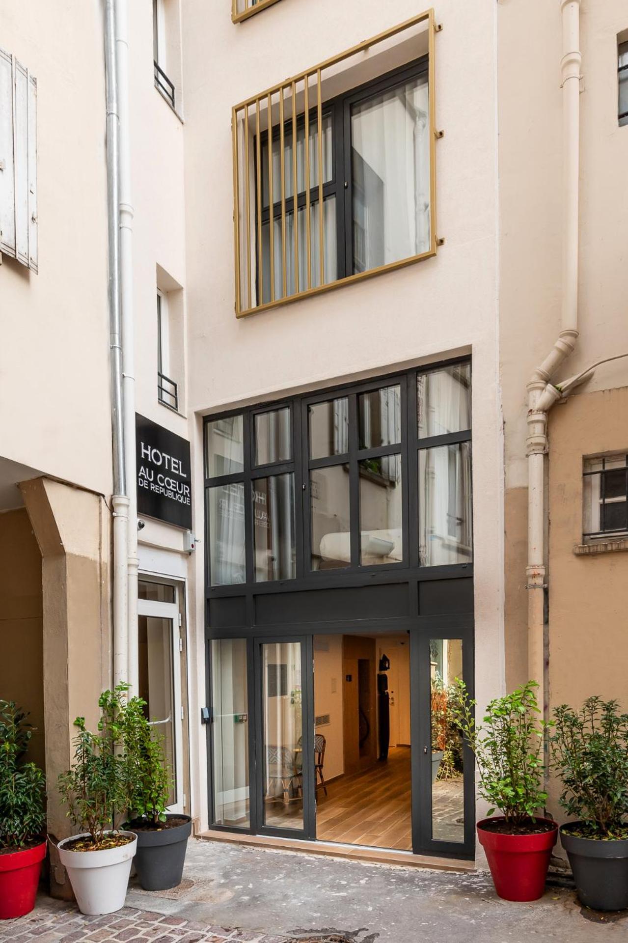 Les Suites Hcr Paris Exterior photo